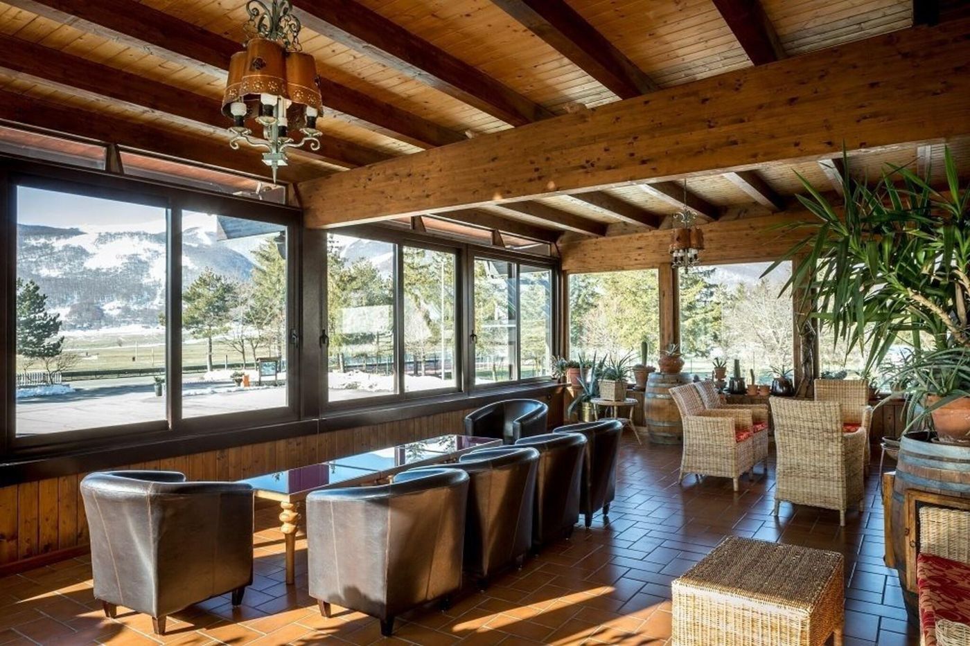 5-Miglia-Hotel---SPA-Lobby-12