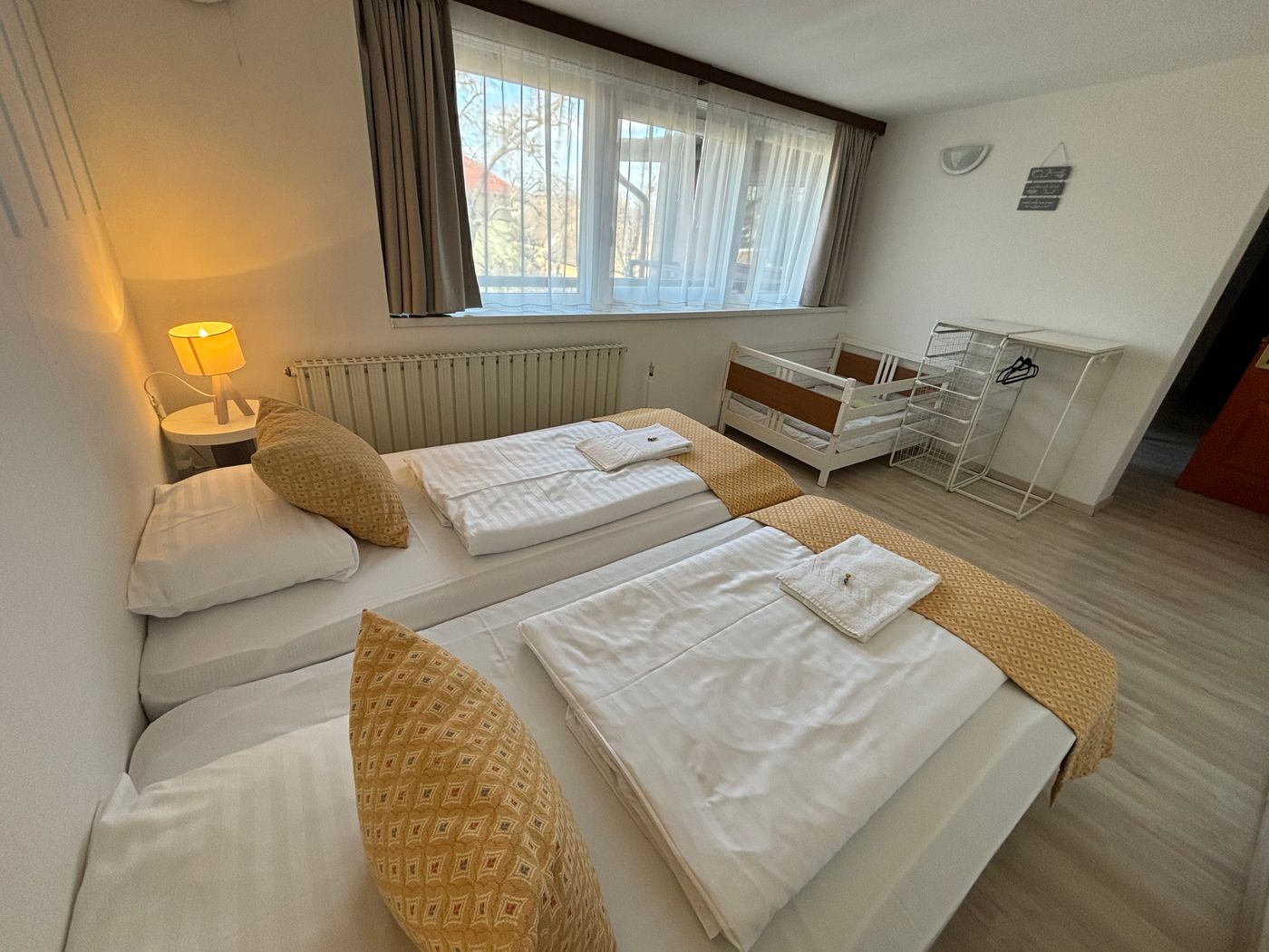 Gloria-Budapest-City-Center-Room-15