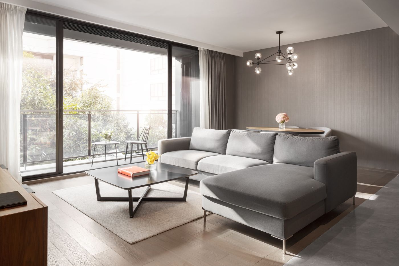 Walton-Suites-Sukhumvit-Room-38