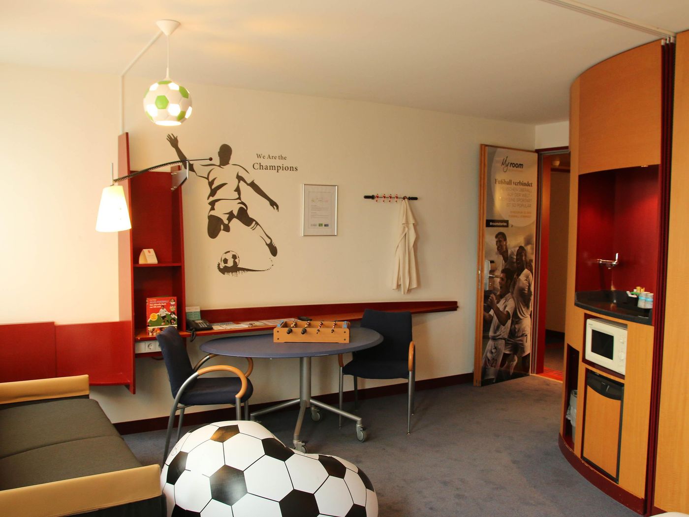 Novotel-Suites-Berlin-City-Potsdamer-Platz-Room-44