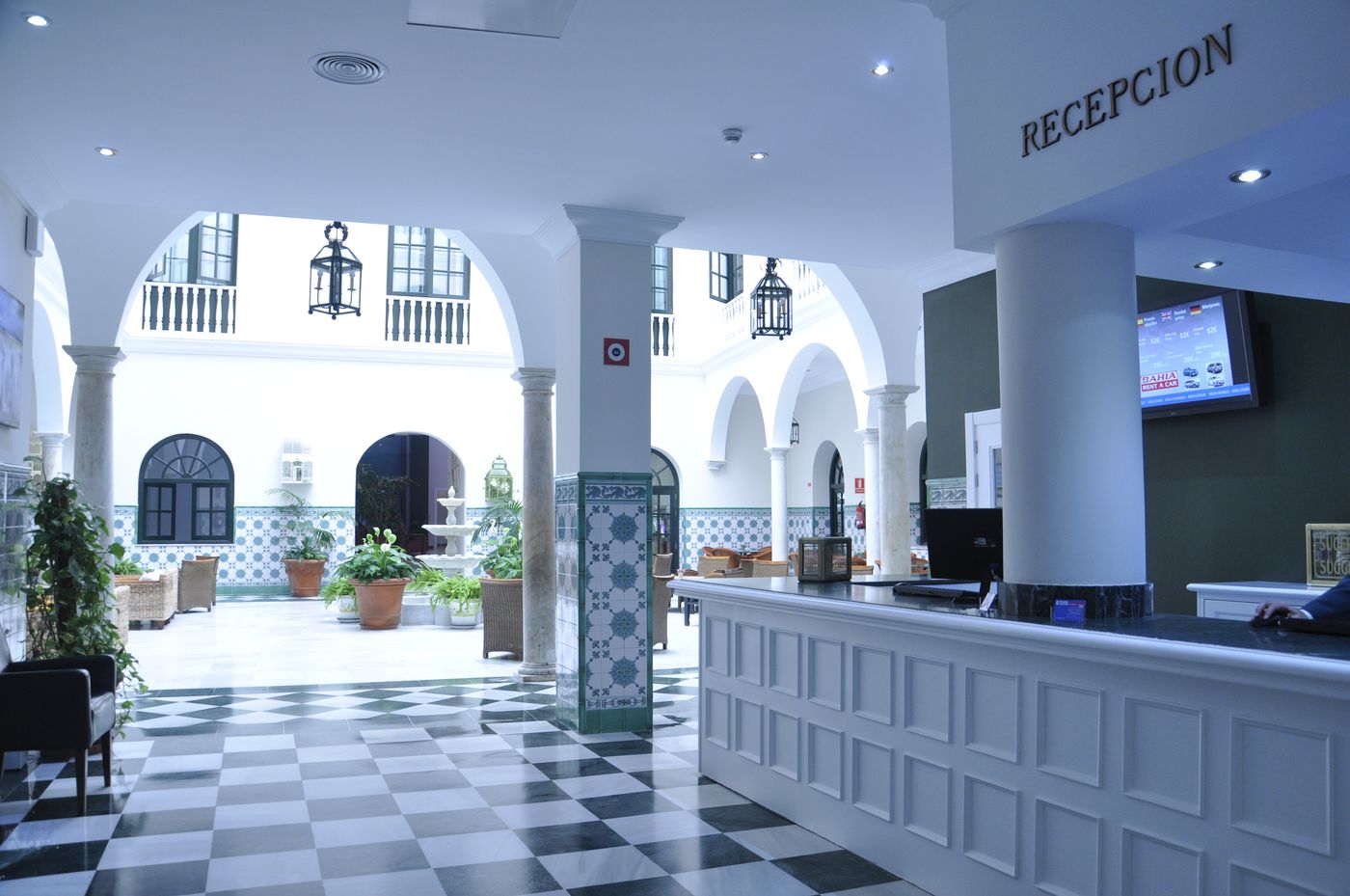 Spa-Senator-Cadiz-Lobby-24