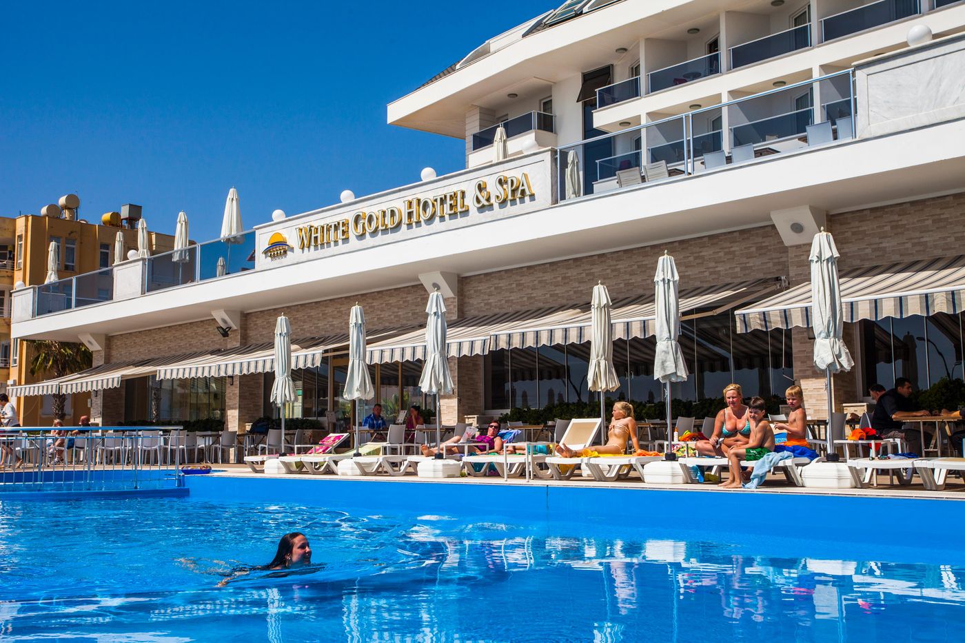 White-Gold-Hotel---Spa-Pool-2