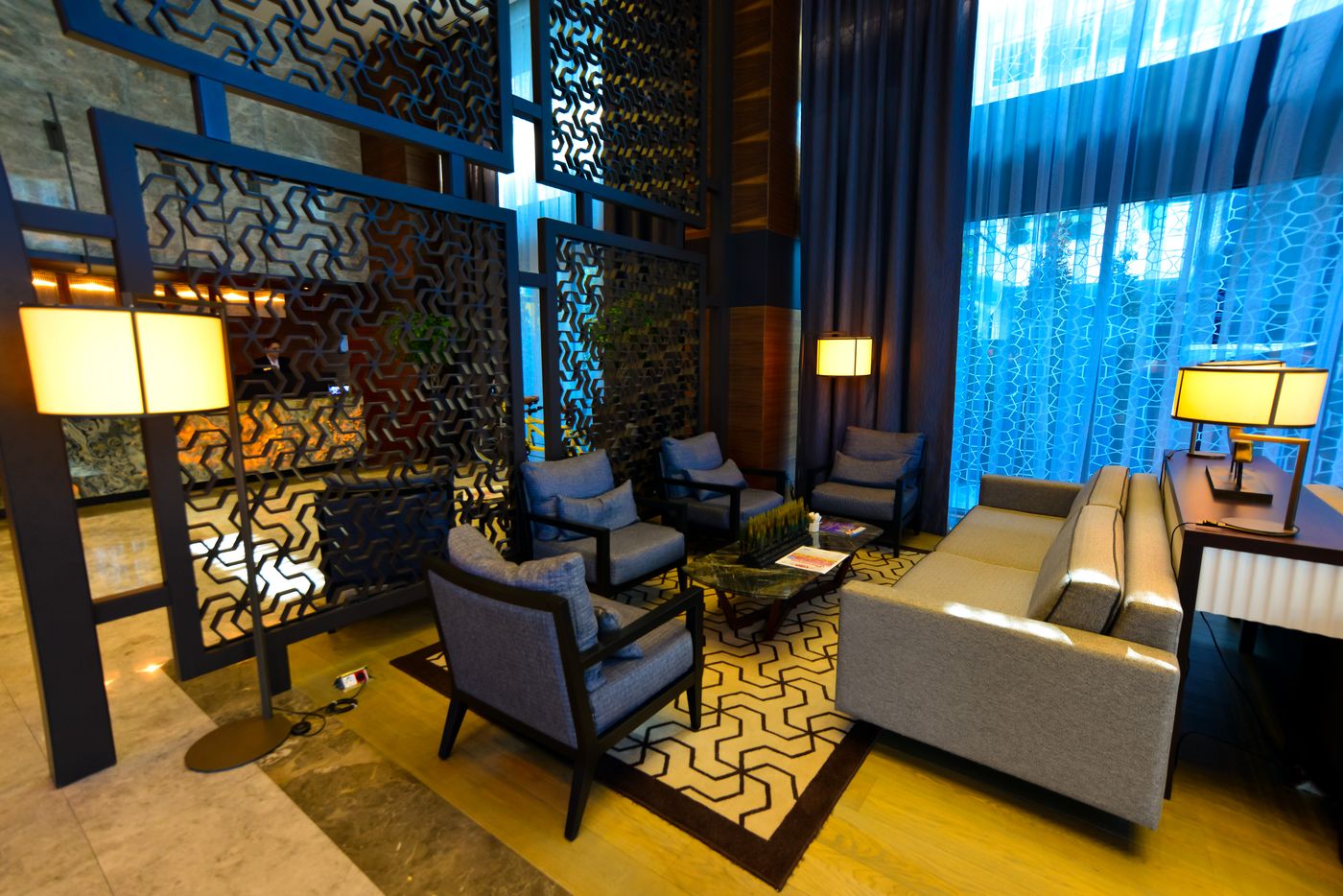Golden-Tulip-Istanbul-Bayrampasa-Lobby-23