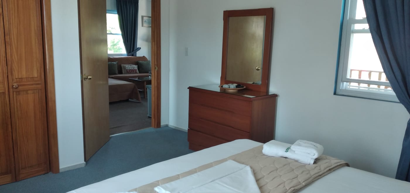 Zest---Xi-Beach-Room-41