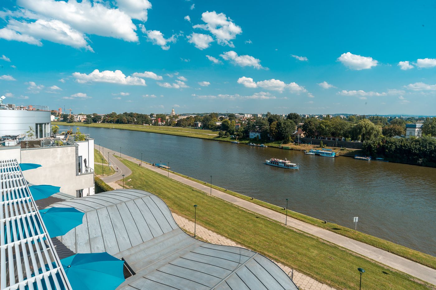 Hotel-Niebieski-Art-Hotel---Spa-General-view-3