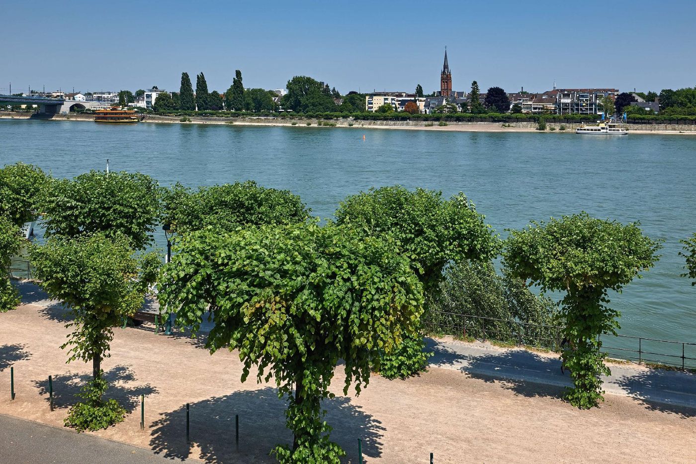 Dorint-Hotel-Bonn-General-view-12