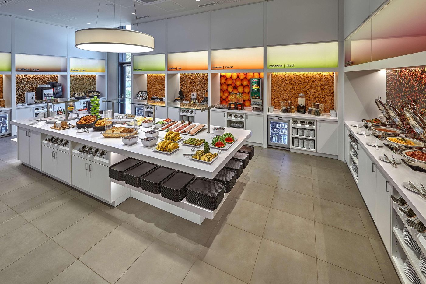 Hampton-Inn-Berlin-City-Centre-Alexanderplatz-Restaurant-34