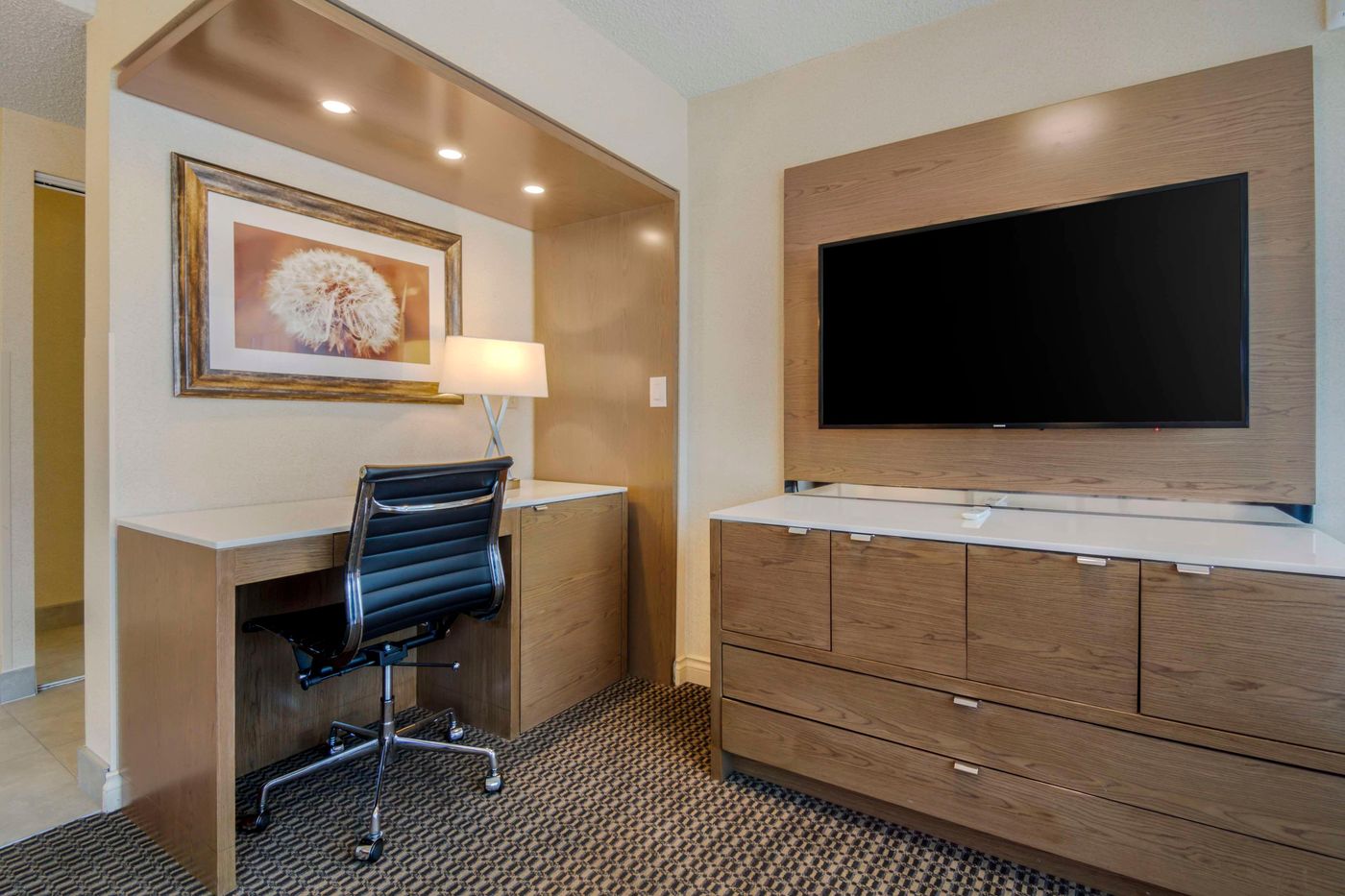 Best-Western-Premier-Chateau-Granville-Hotel---Suites-Room-11