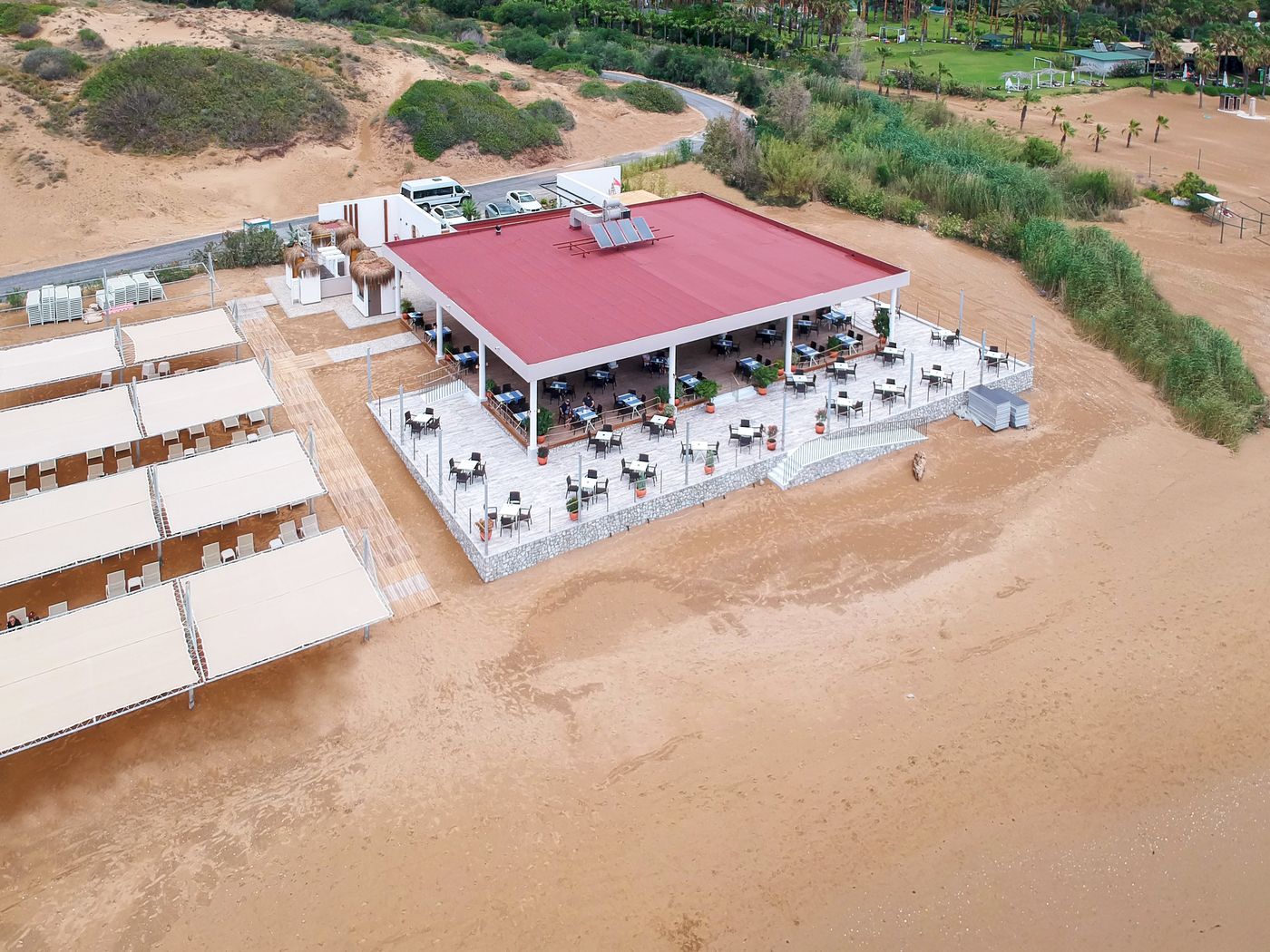 Side-Crown-Sunshine-Beach-15