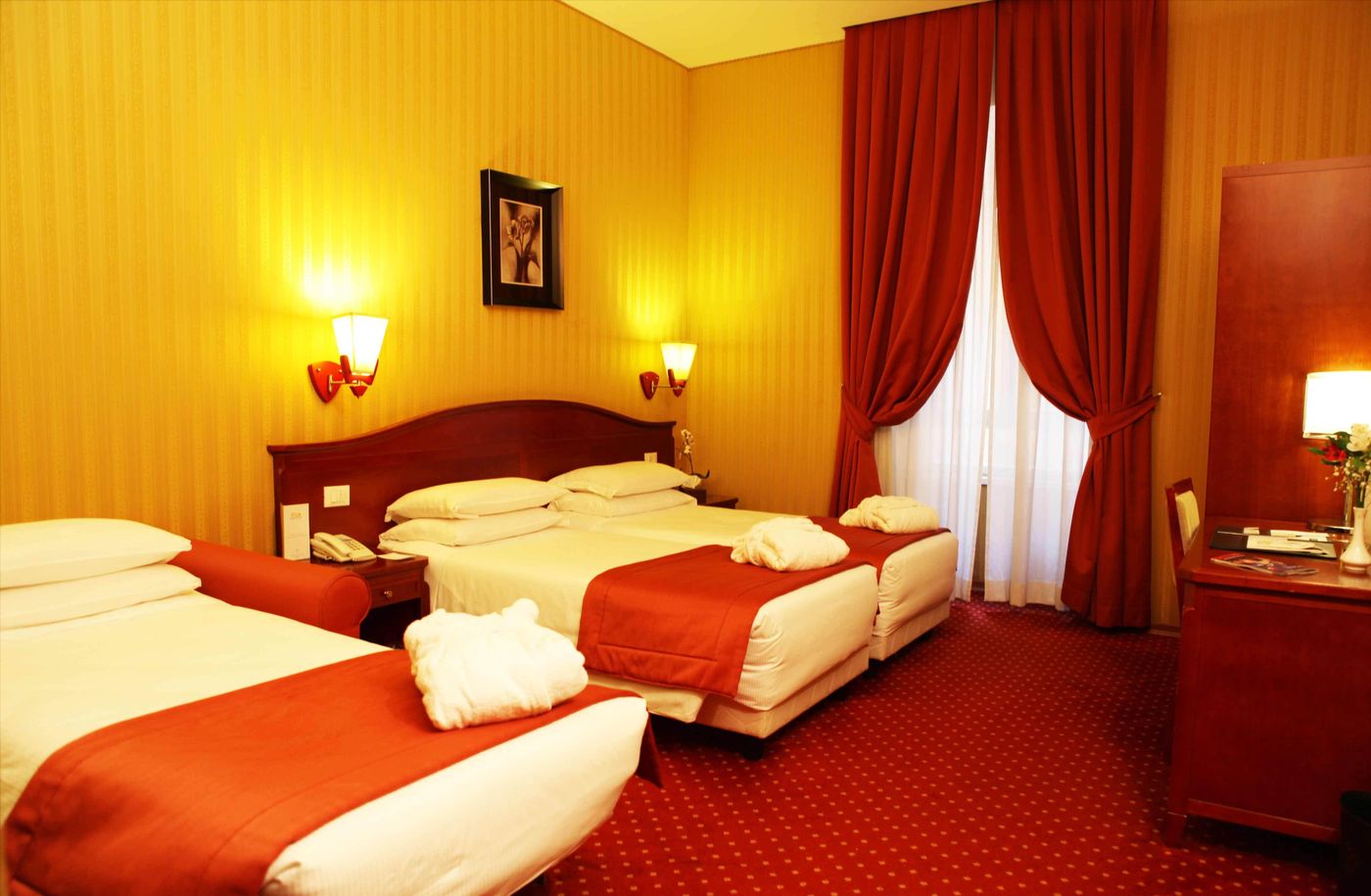 Augusta-Lucilla-Palace-Room-11