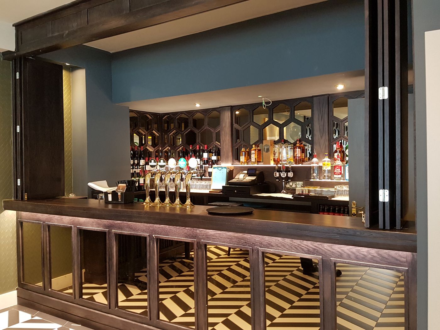 Sandymount-Hotel-Restaurant-16