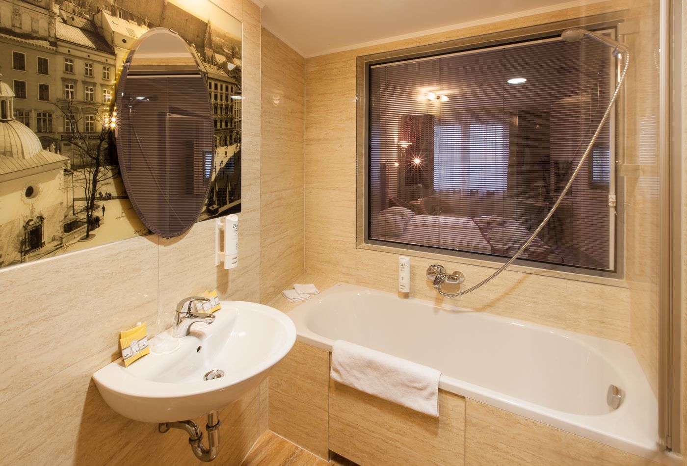 Galaxy-Hotel-Room-30