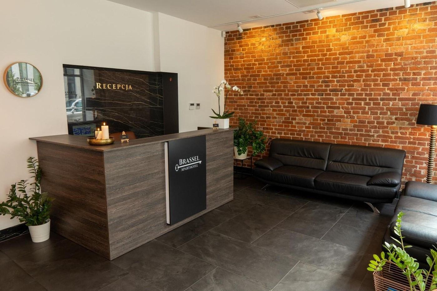 Brassel Aparthotel-Poland-Wroclaw-Lobby-6