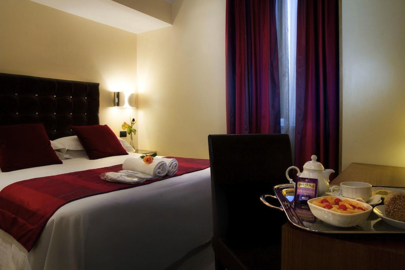 Marcella-Royal-Rooftop-Garden-Room-47