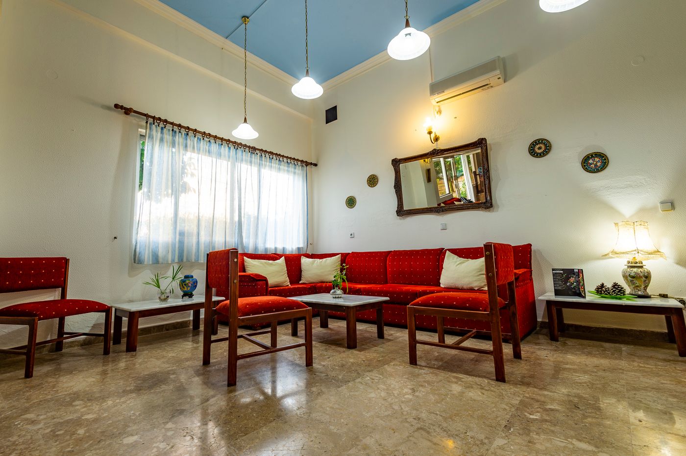 Agamemnon-Beach-Lobby-10