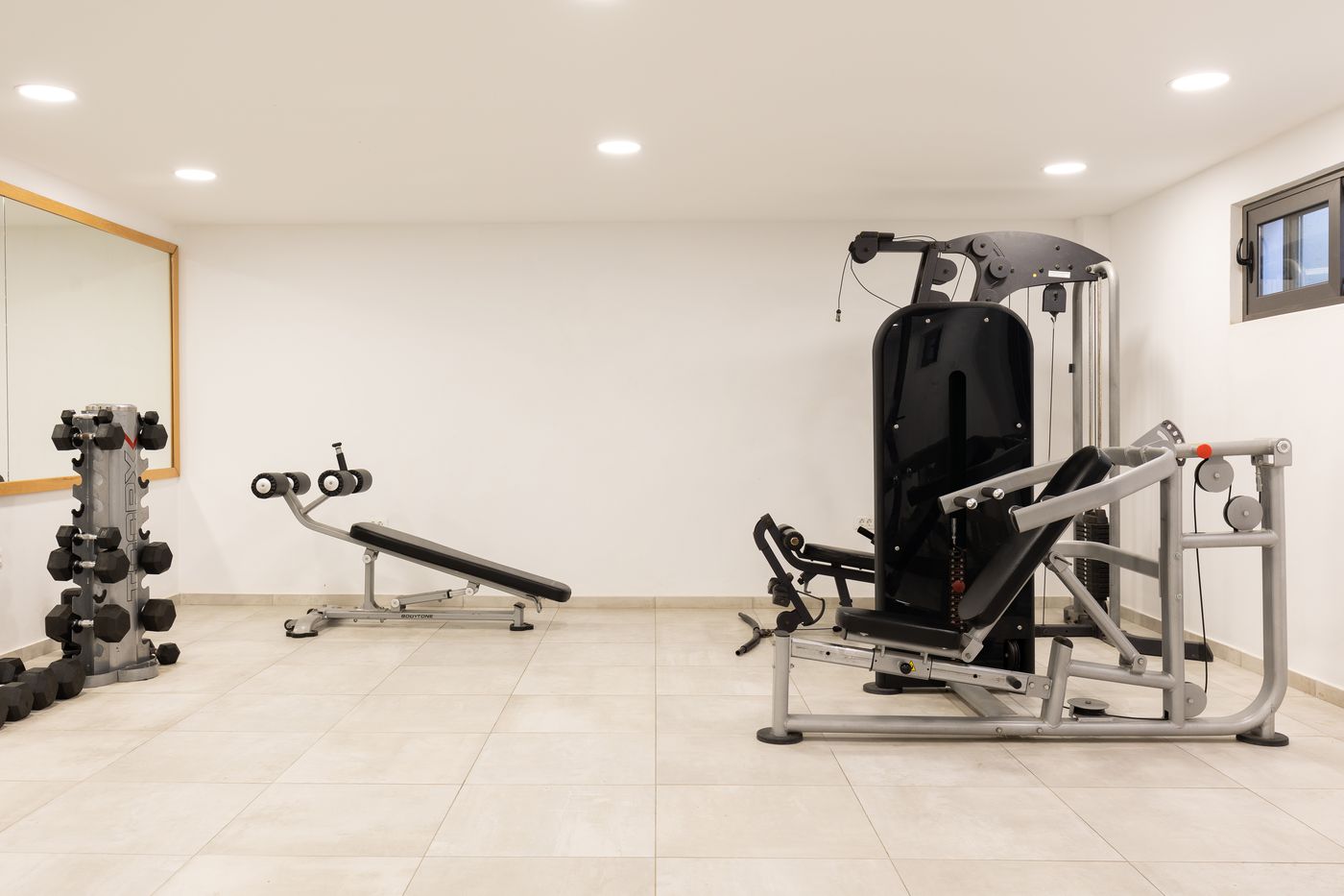 Ariadne-Beach-Sports-and-Entertainment-50