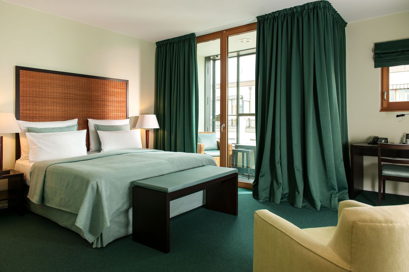 Clipper-Boardinghouse-Berlin-Gendarmenmarkt-Room-10