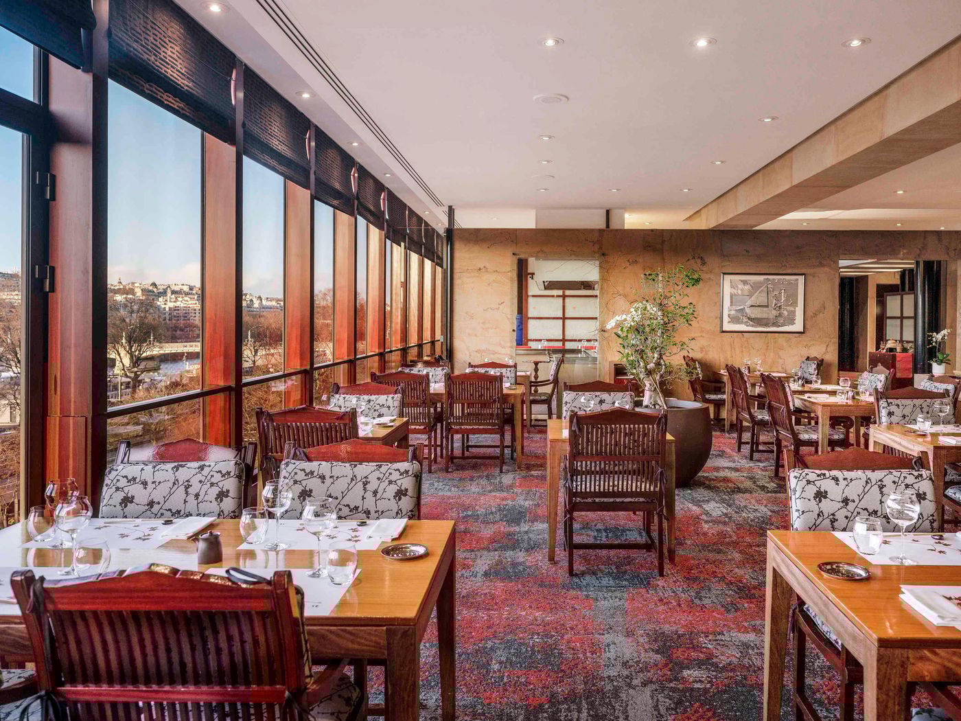 Novotel-Paris-Tour-Eiffel-Restaurant-18