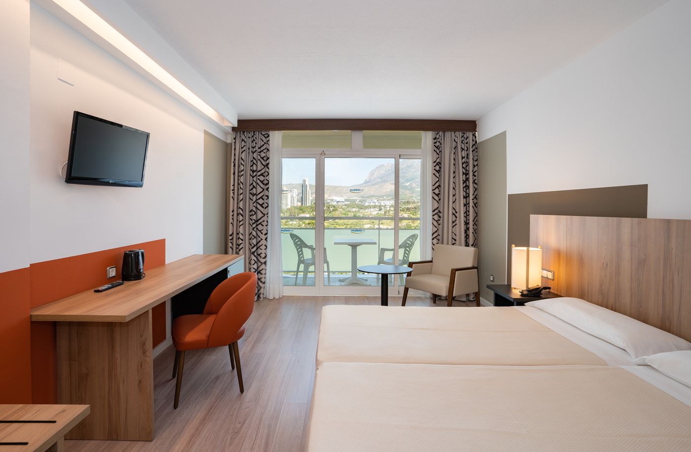 MedPlaya-Flamingo-Oasis-Room-15