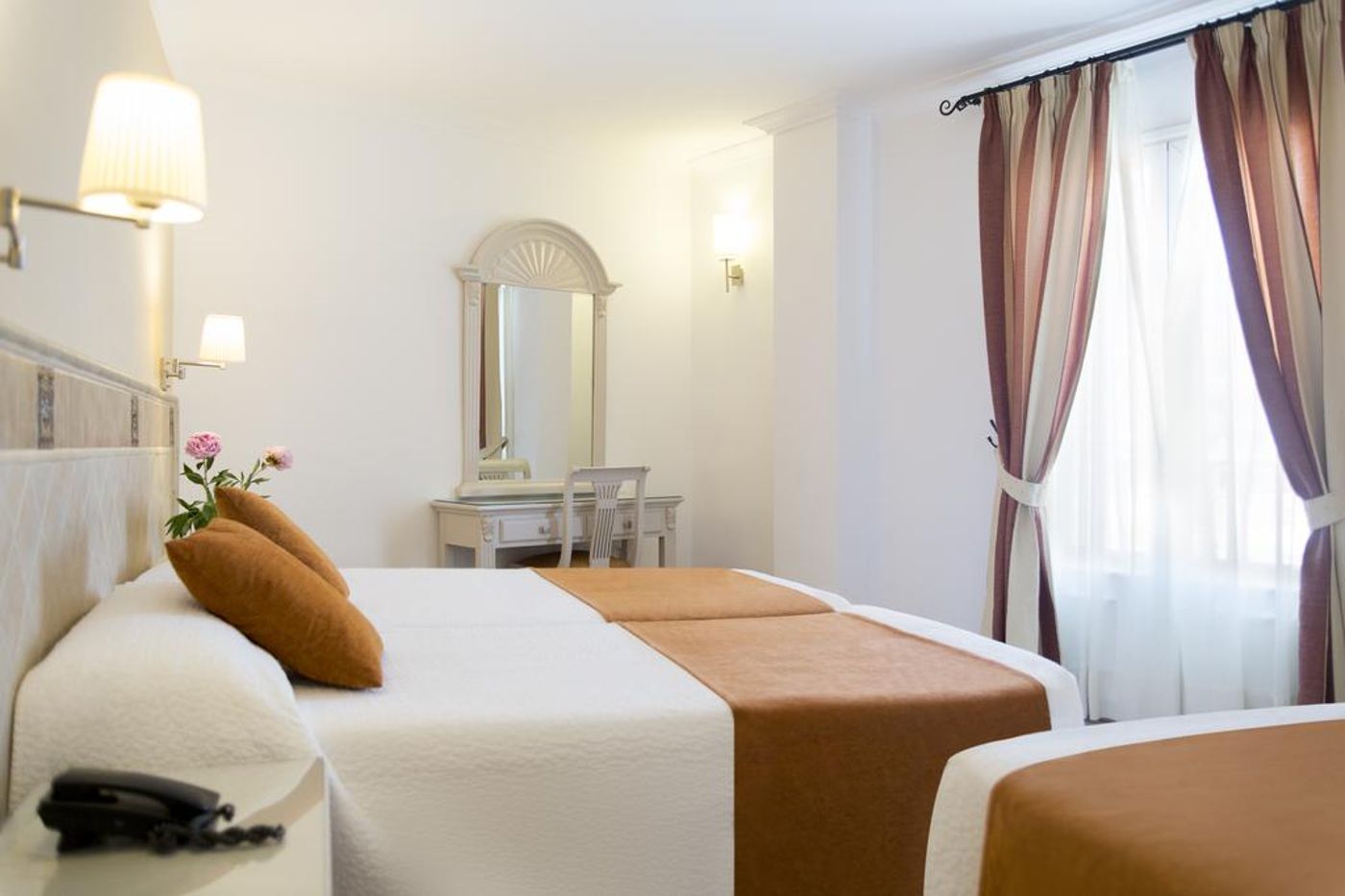 Plaza-Cavana-Room-38