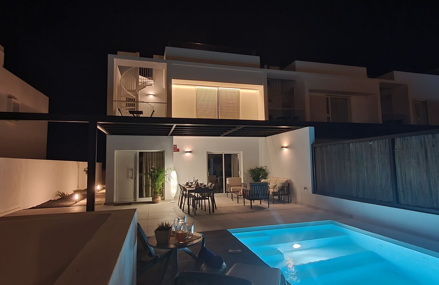 Serena Holiday Homes by LIVVO