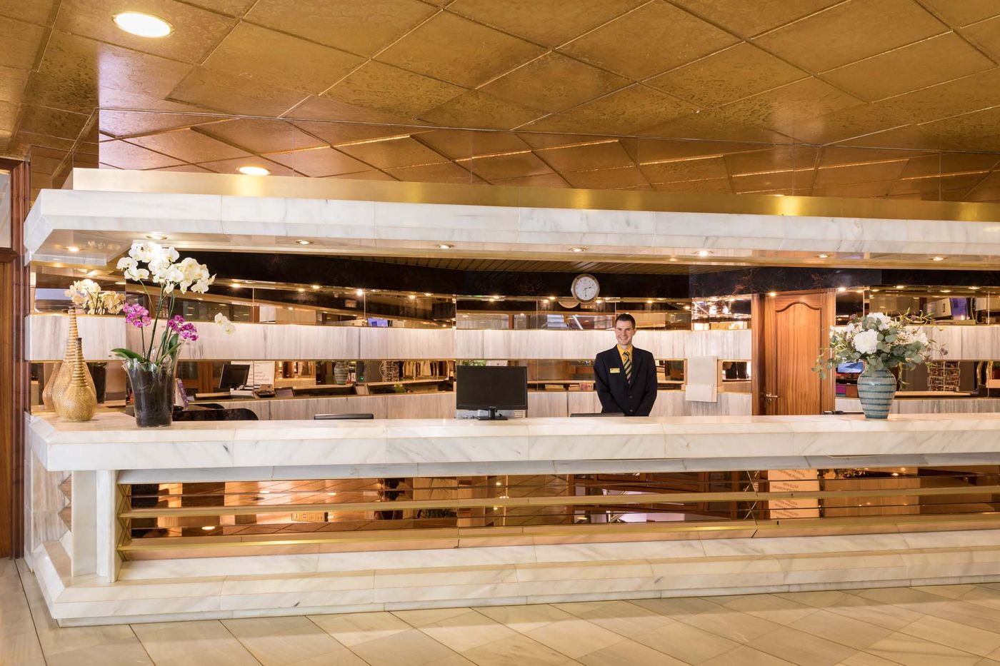 htop-Royal-Sun-Lobby-27