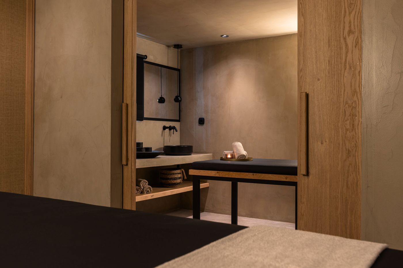 Minos-Beach-Art-Hotel-Sports-and-Entertainment-73