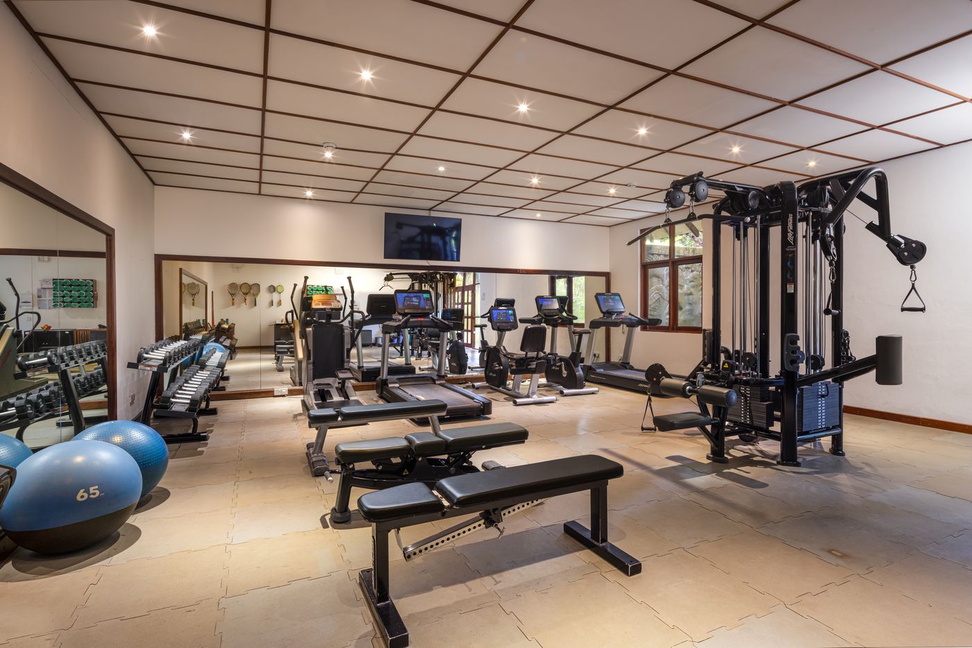 Adaaran Select Meedhupparu & Prestige Water Villas Maldives