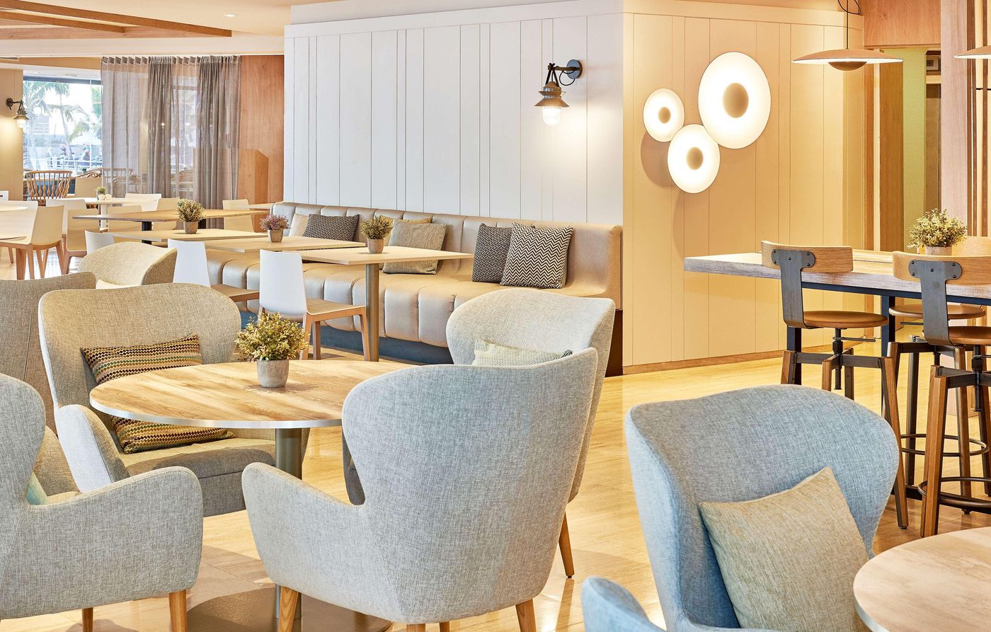 NH-Imperial-Playa-Bar-38