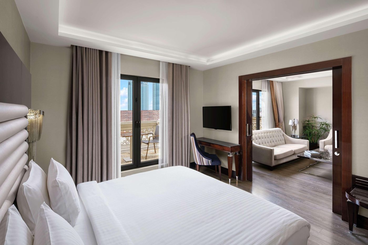 DoubleTree-By-Hilton-Istanbul-Esentepe-Room-11