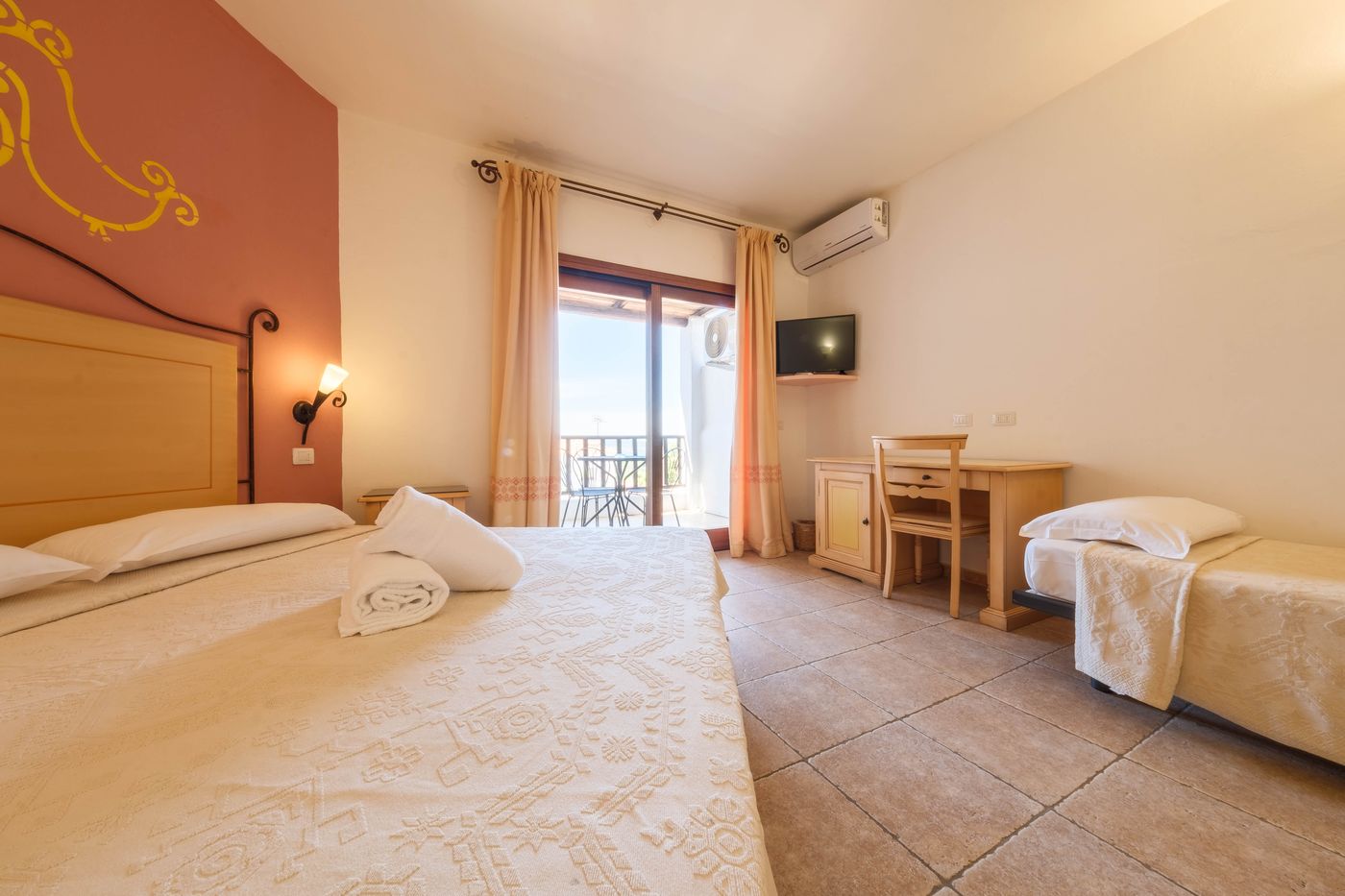 Club-Li-Graniti-Room-17