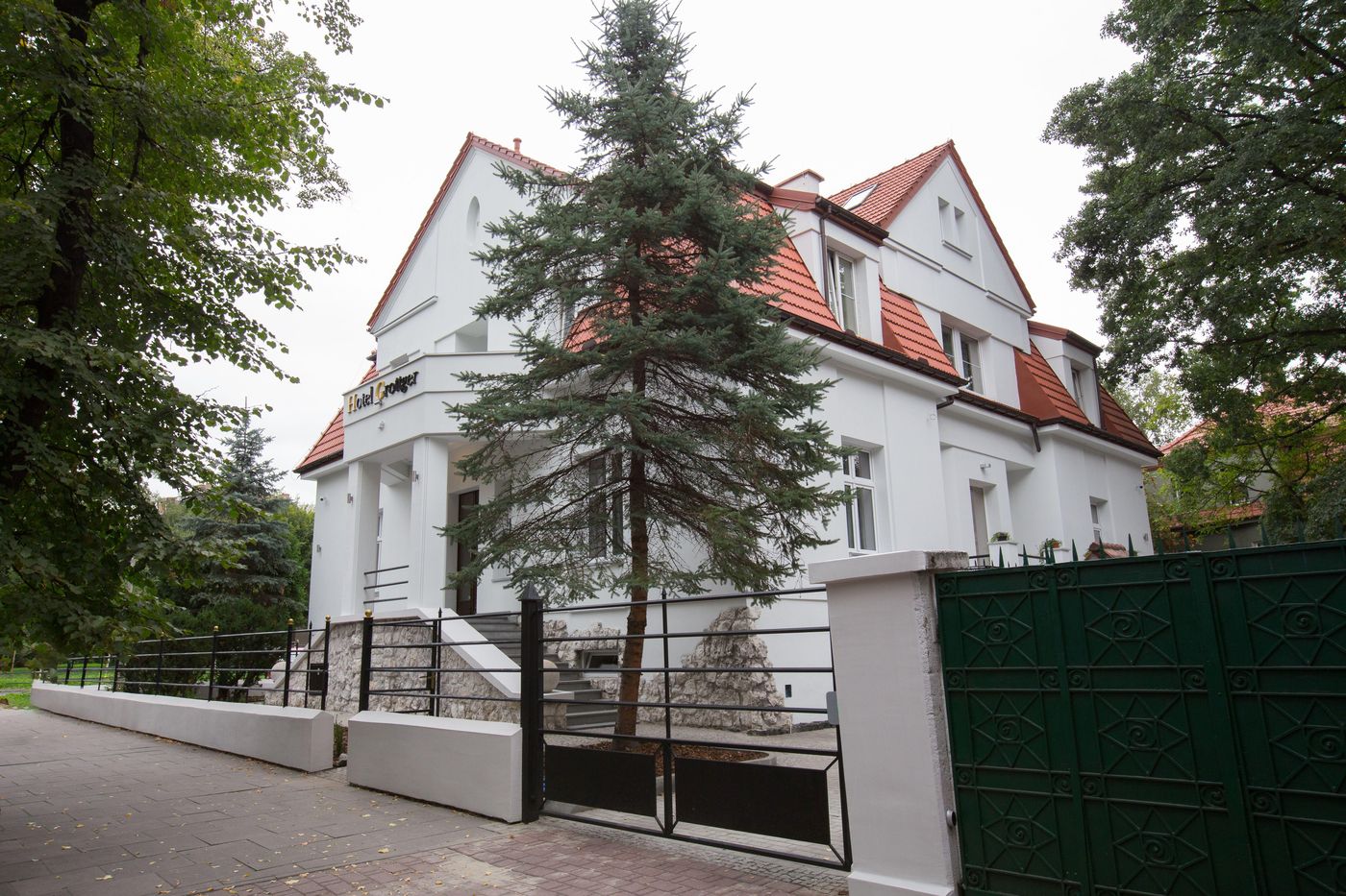 Grottger-Luxury-Boutique-Hotel-General-view-2