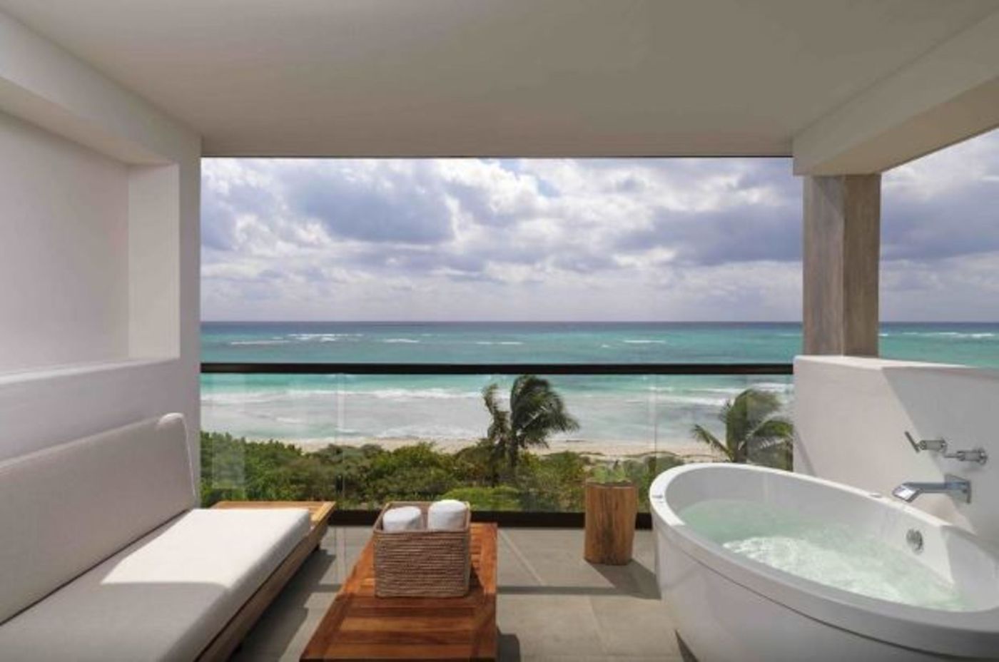 Unico-20-87-Sports-and-Entertainment-35