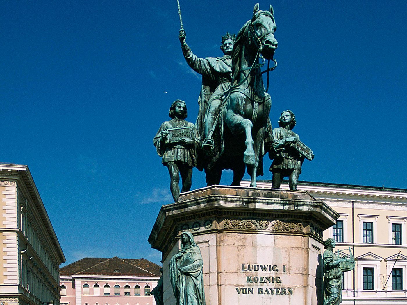 Novotel-Muenchen-City-Arnulfpark-Sports-and-Entertainment-12