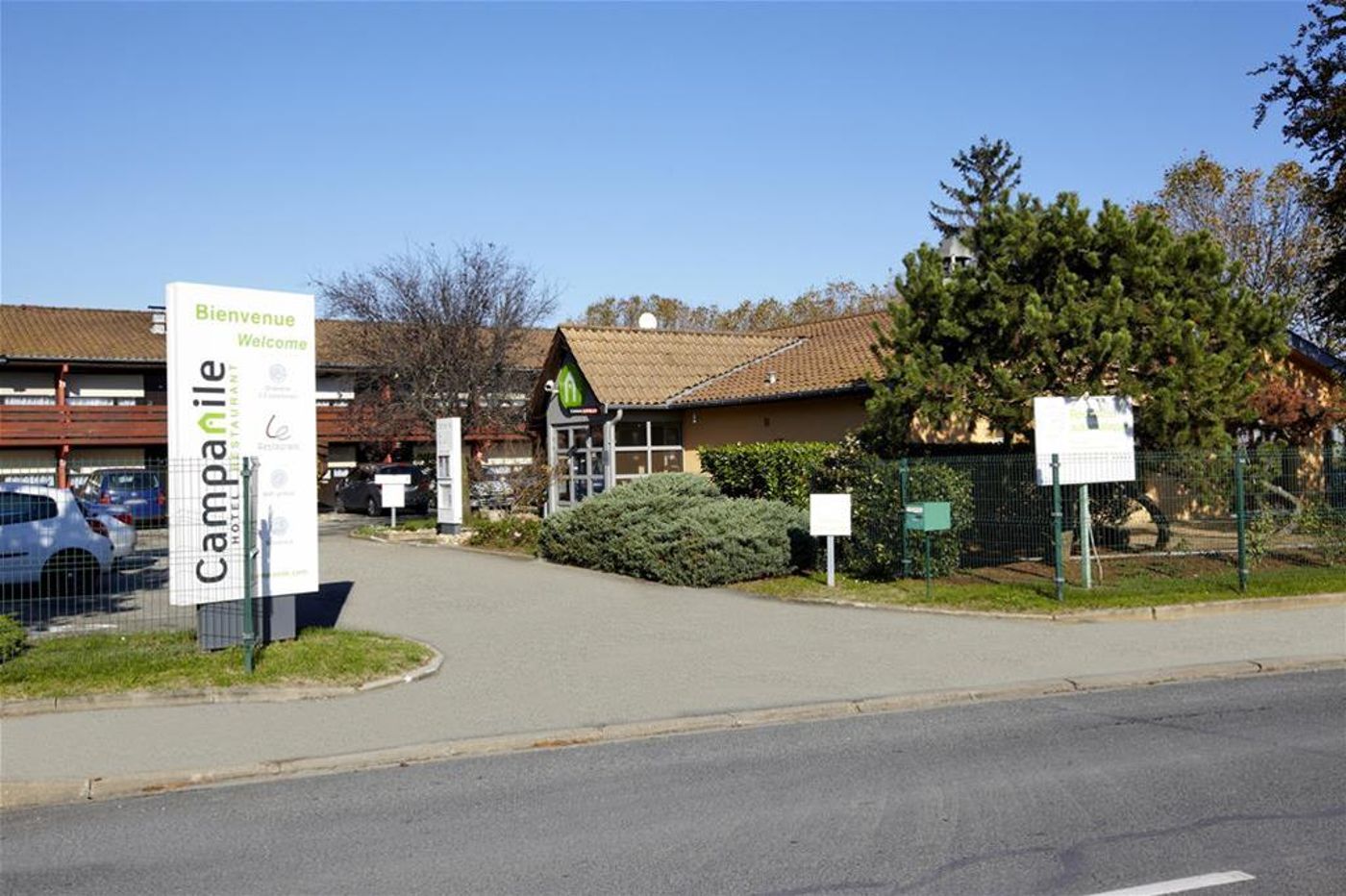 Campanile Villefranche Sur Saone - France - VILLEFRANCHE SUR SAÔNE - General view - 7