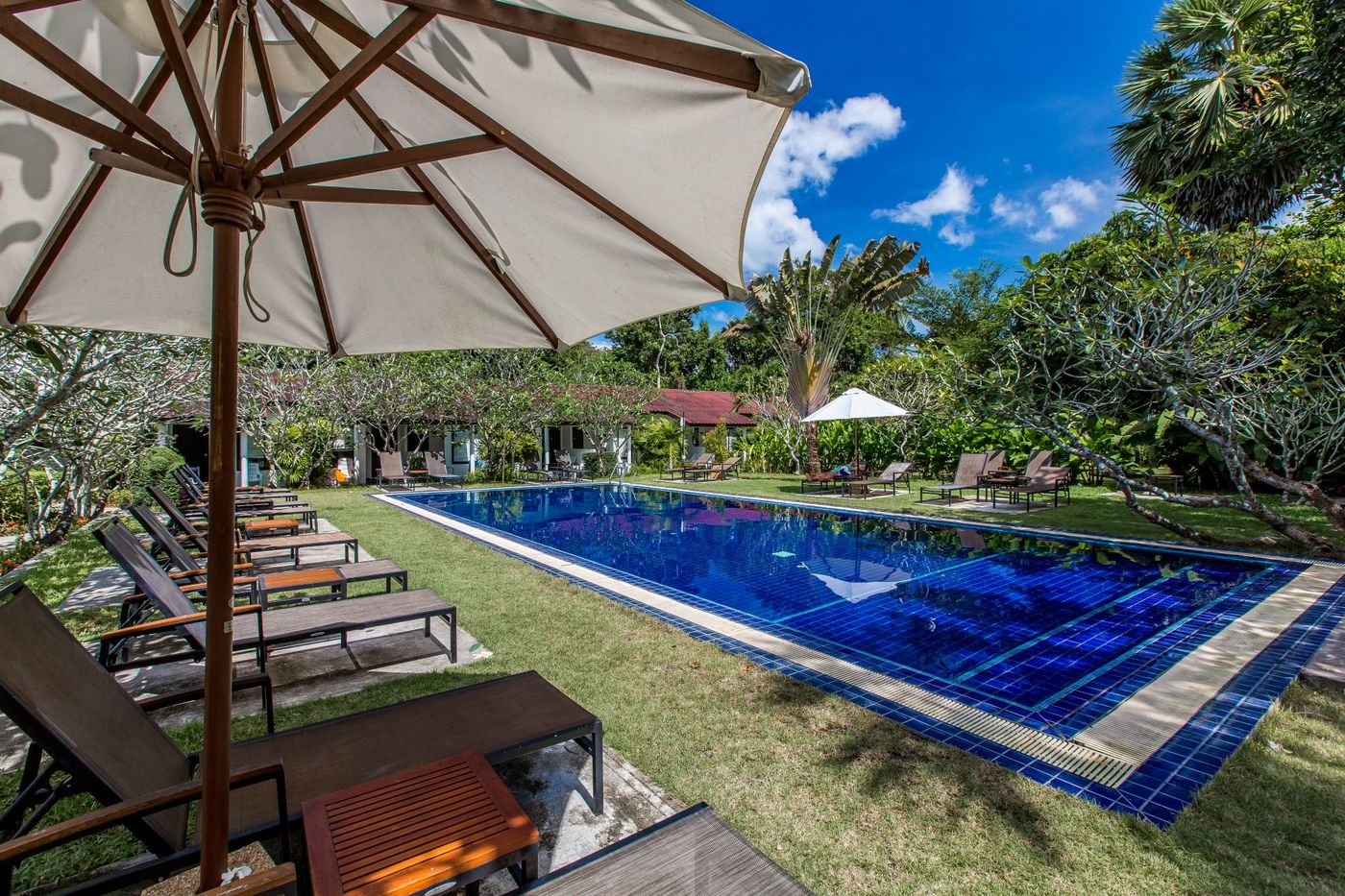 Nai-Yang-Beach-Resort-Pool-7