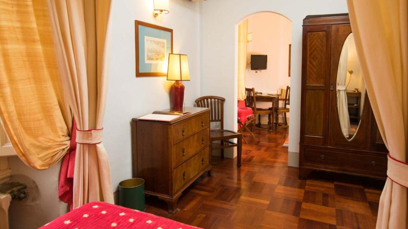 Hotel-Bonifacio-Room-26