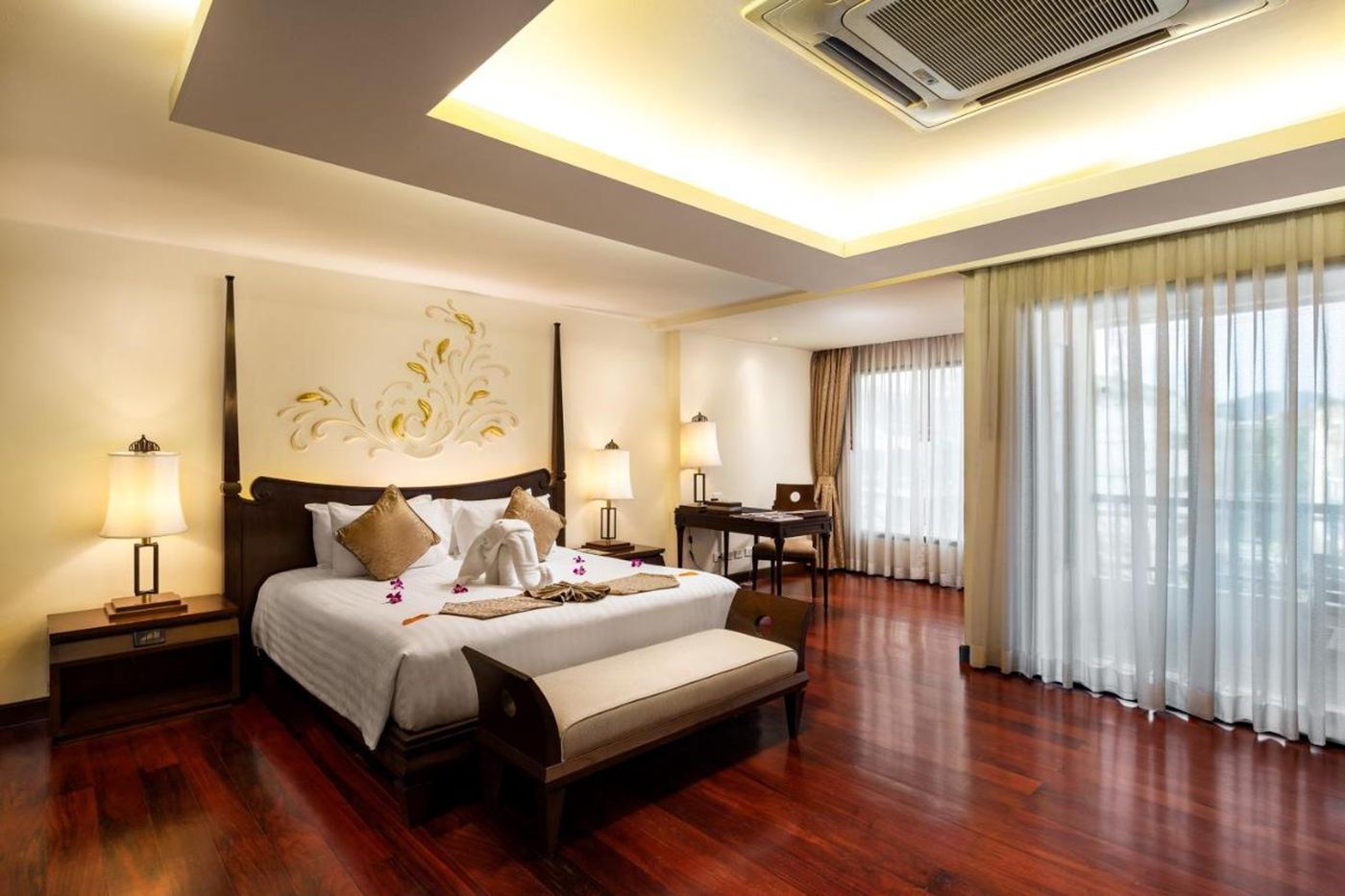 Patong-Paragon-Room-19