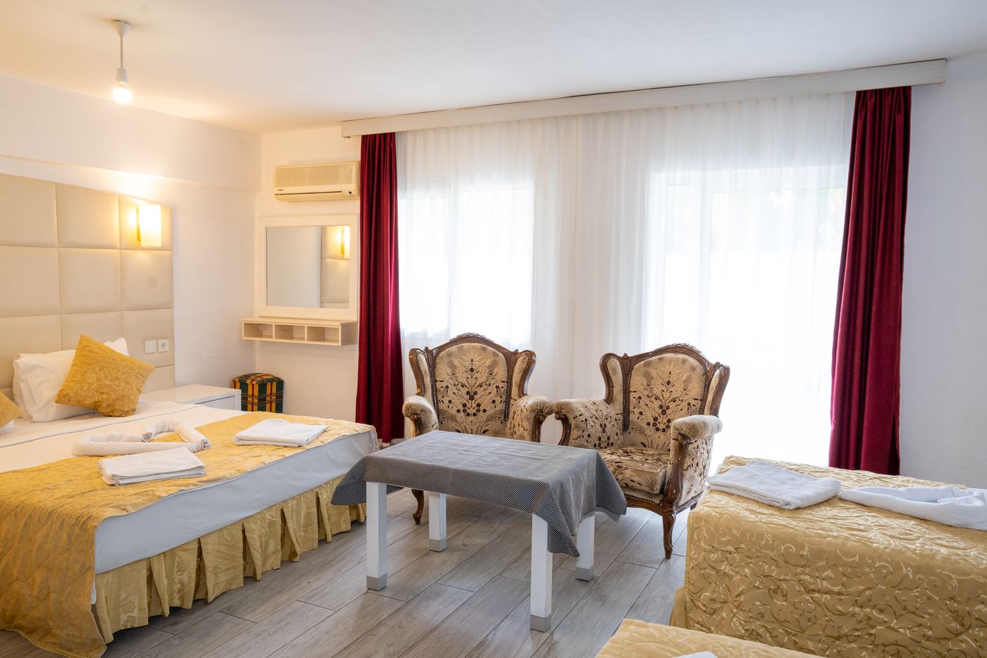 Grand Villa Sol Apart