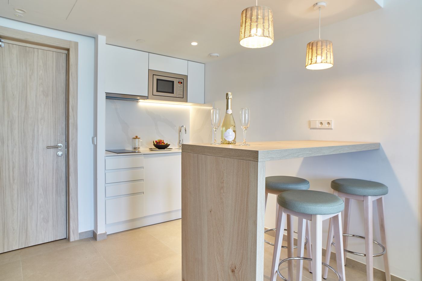 Marina-Palace-Prestige-by-Intercorp-Hotel-Group-Room-62