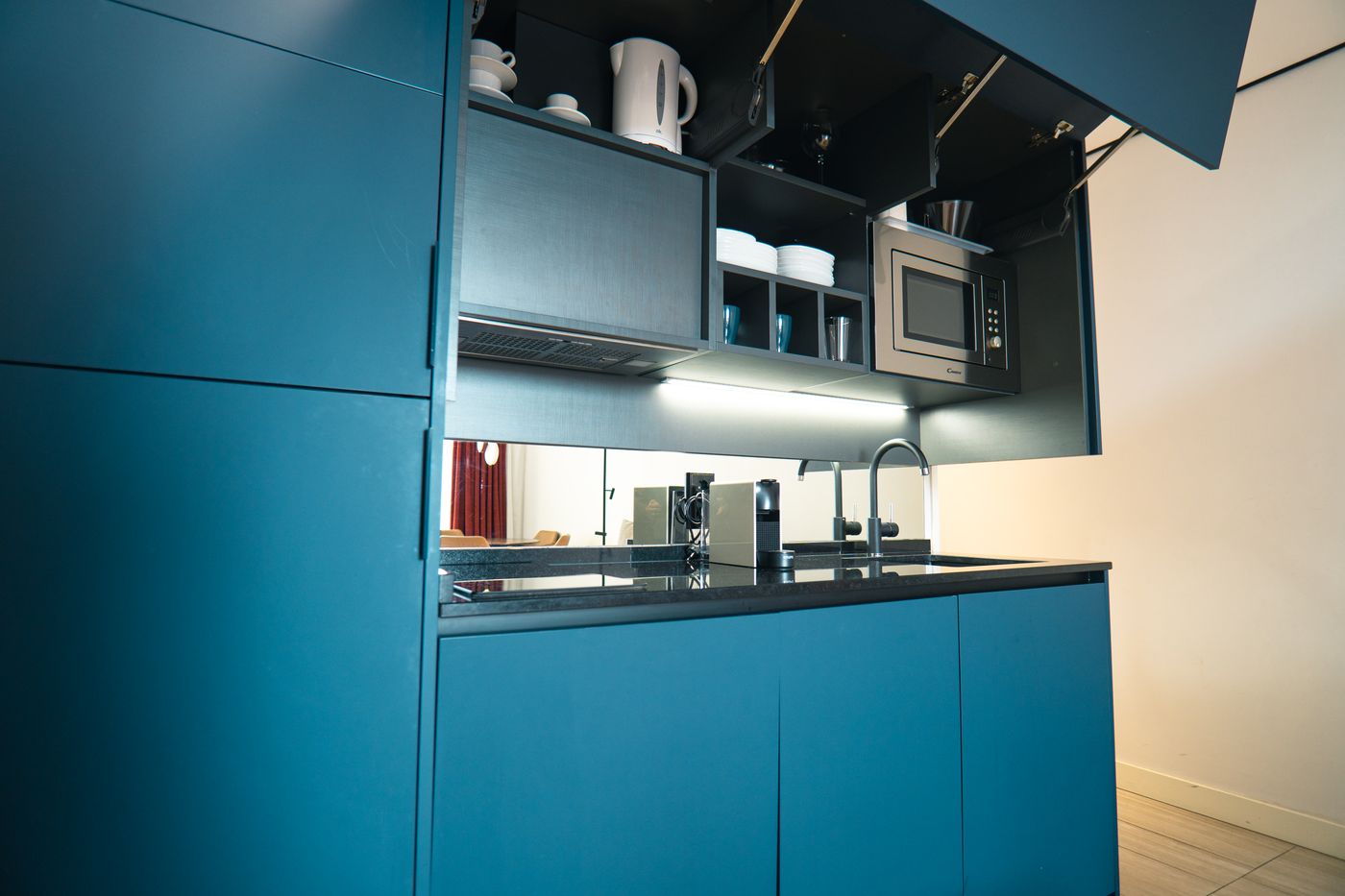 Smartrental-Collection-Gran-Via-Centric-II-Room-18