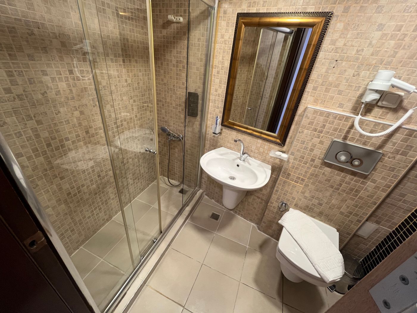 Hotel-Topkapi-Room-47