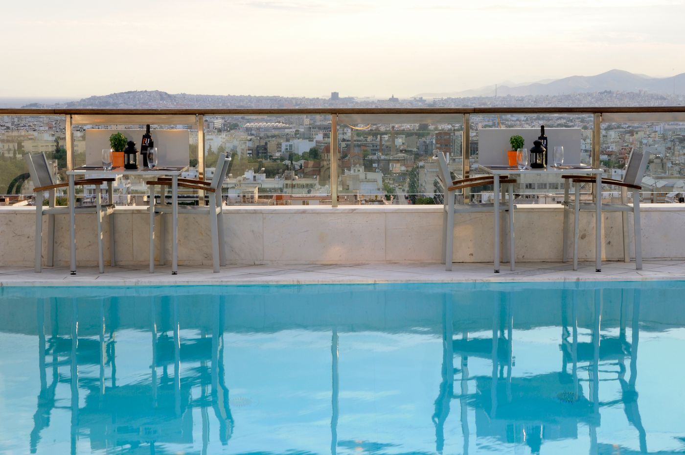 Dorian-Inn--Sure-Hotel-Collection-by-Best-Western-Pool-49