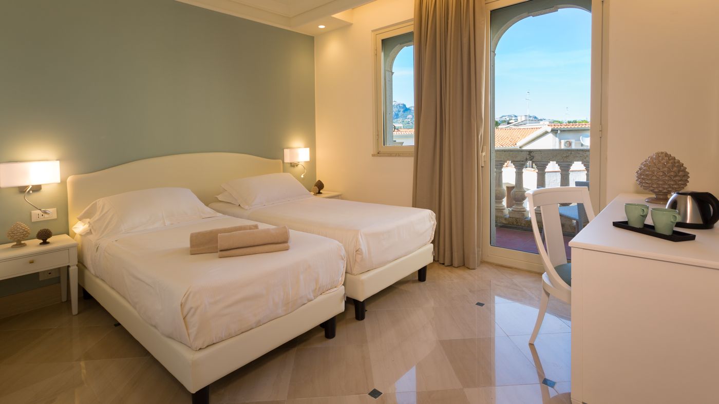 Hellenia-Yachting-Room-16