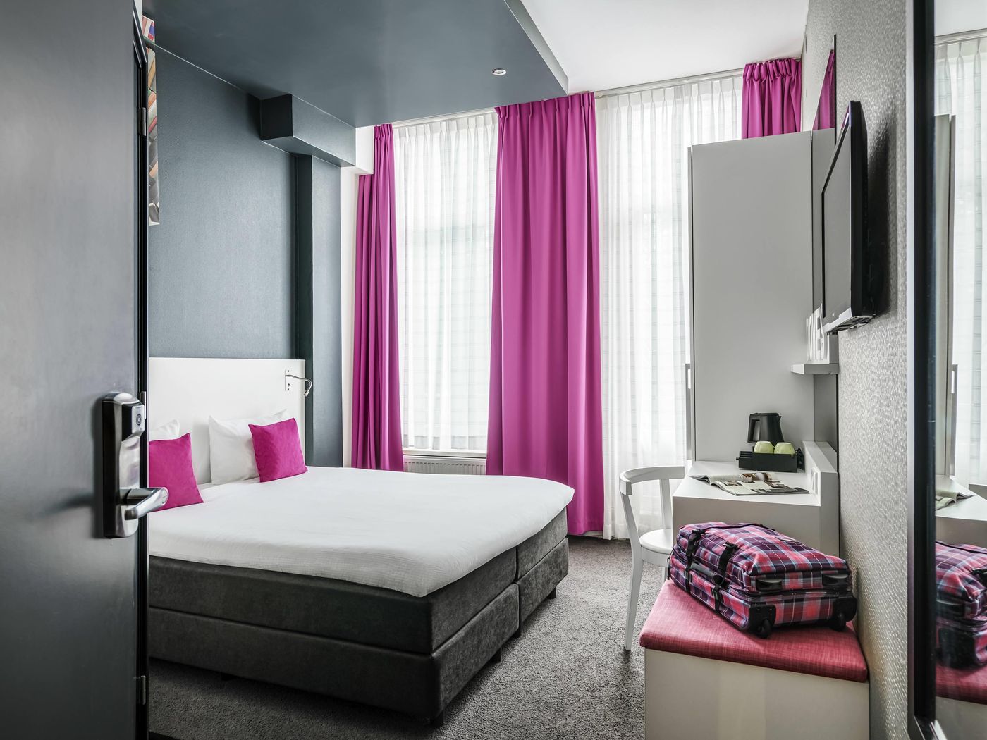 ibis-Styles-Amsterdam-Amstel-Room-19