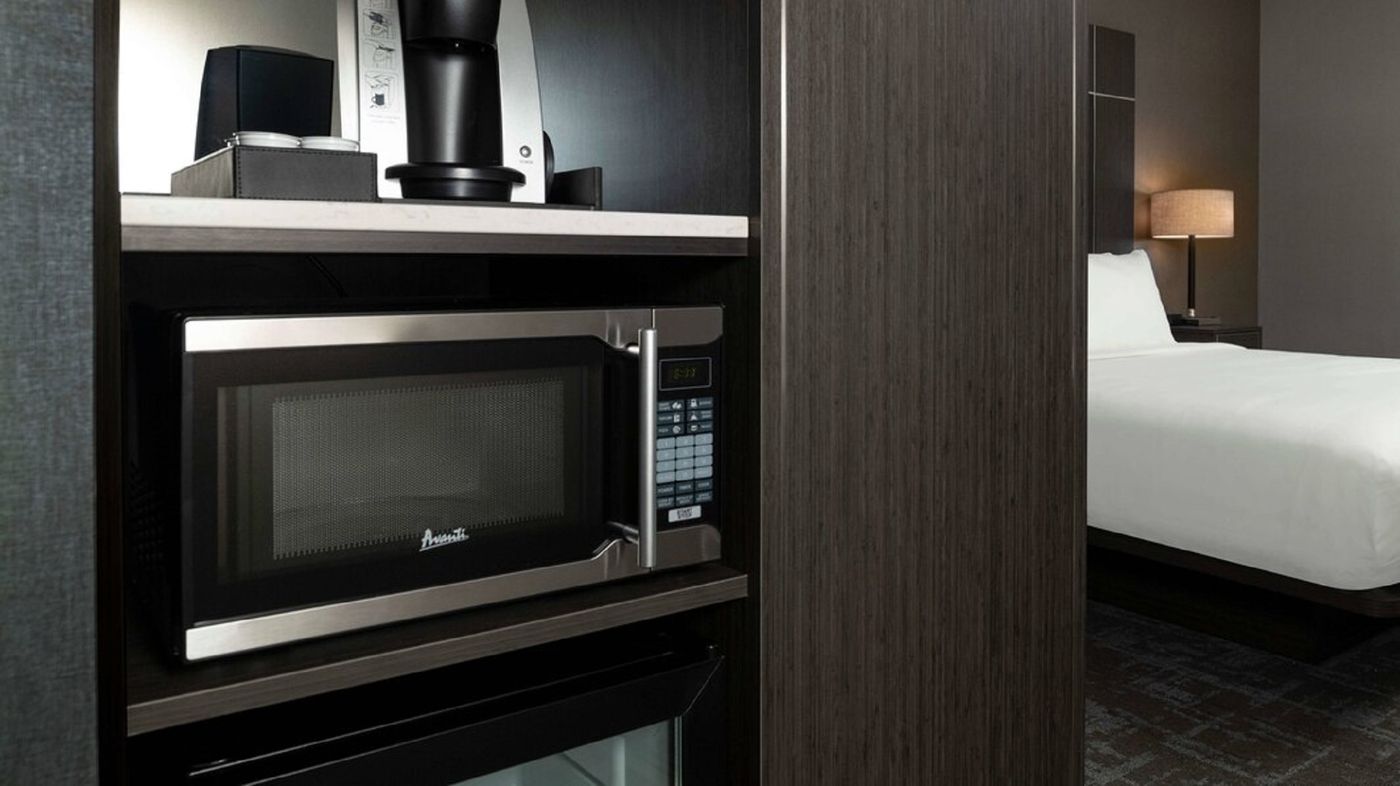 Fairfield-Boston-Medford-Room-8