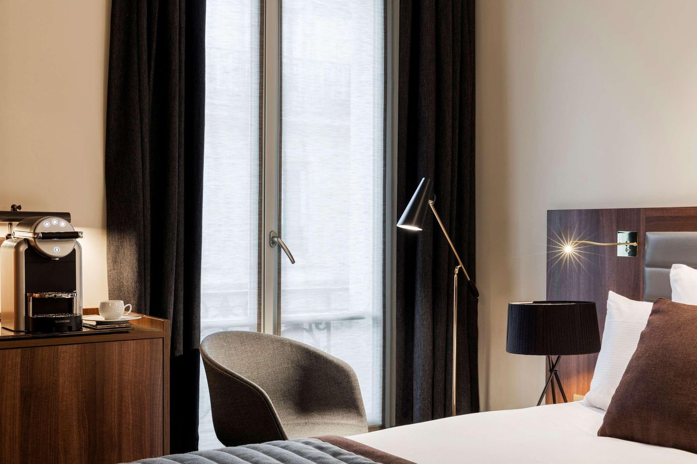 Hotel-Mayflower-Opera-Room-31