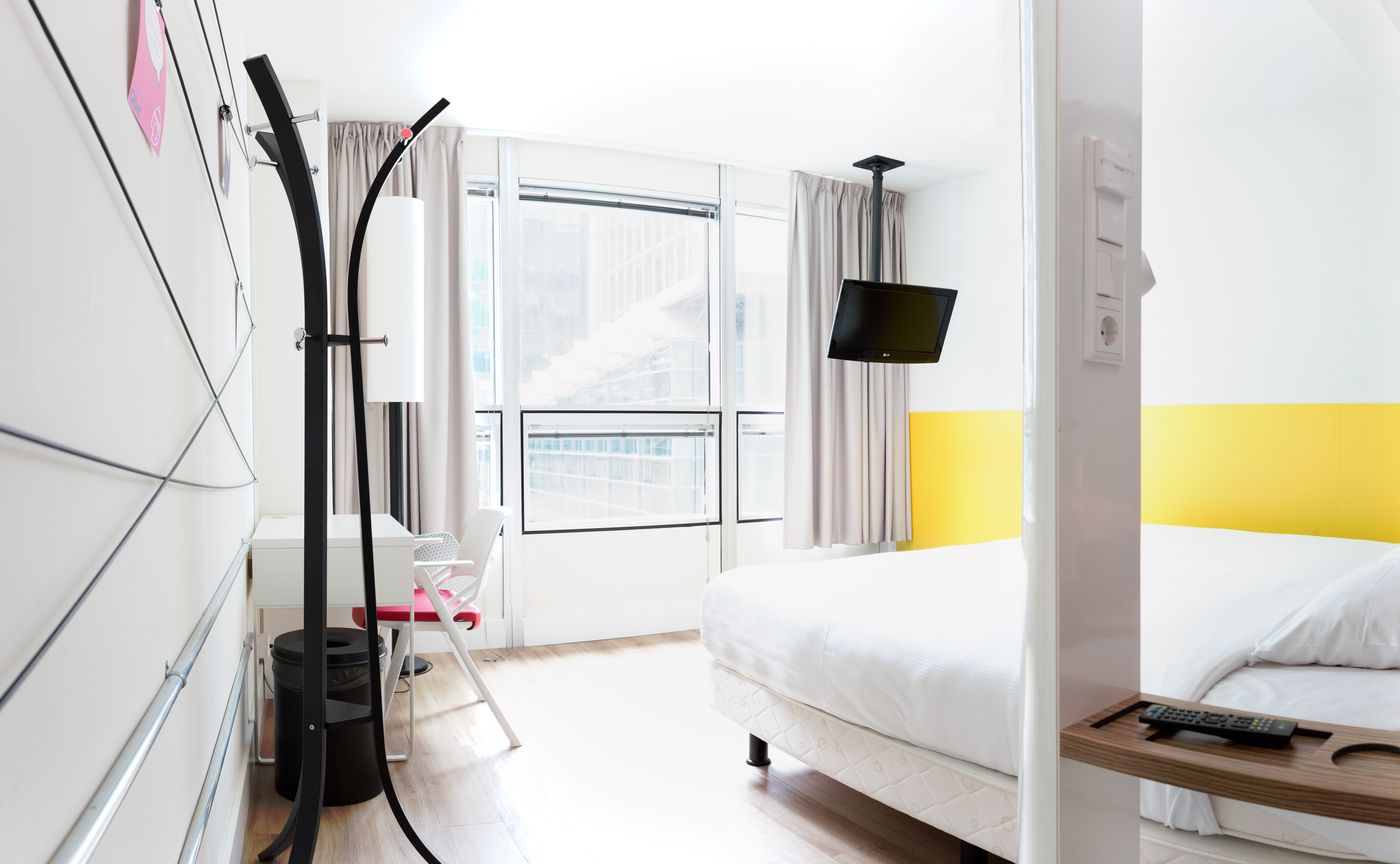 Qbic-Hotel-Amsterdam-Wtc-Room-6