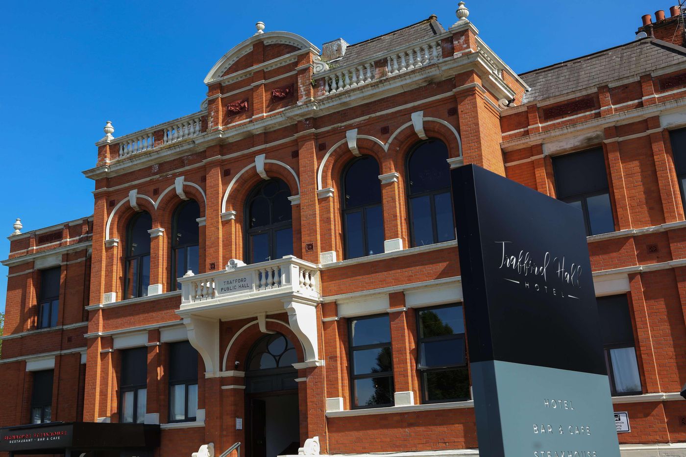 Trafford Hall Hotel Manchester, a Trademark Collec-United Kingdom-MANCHESTER-General view-1
