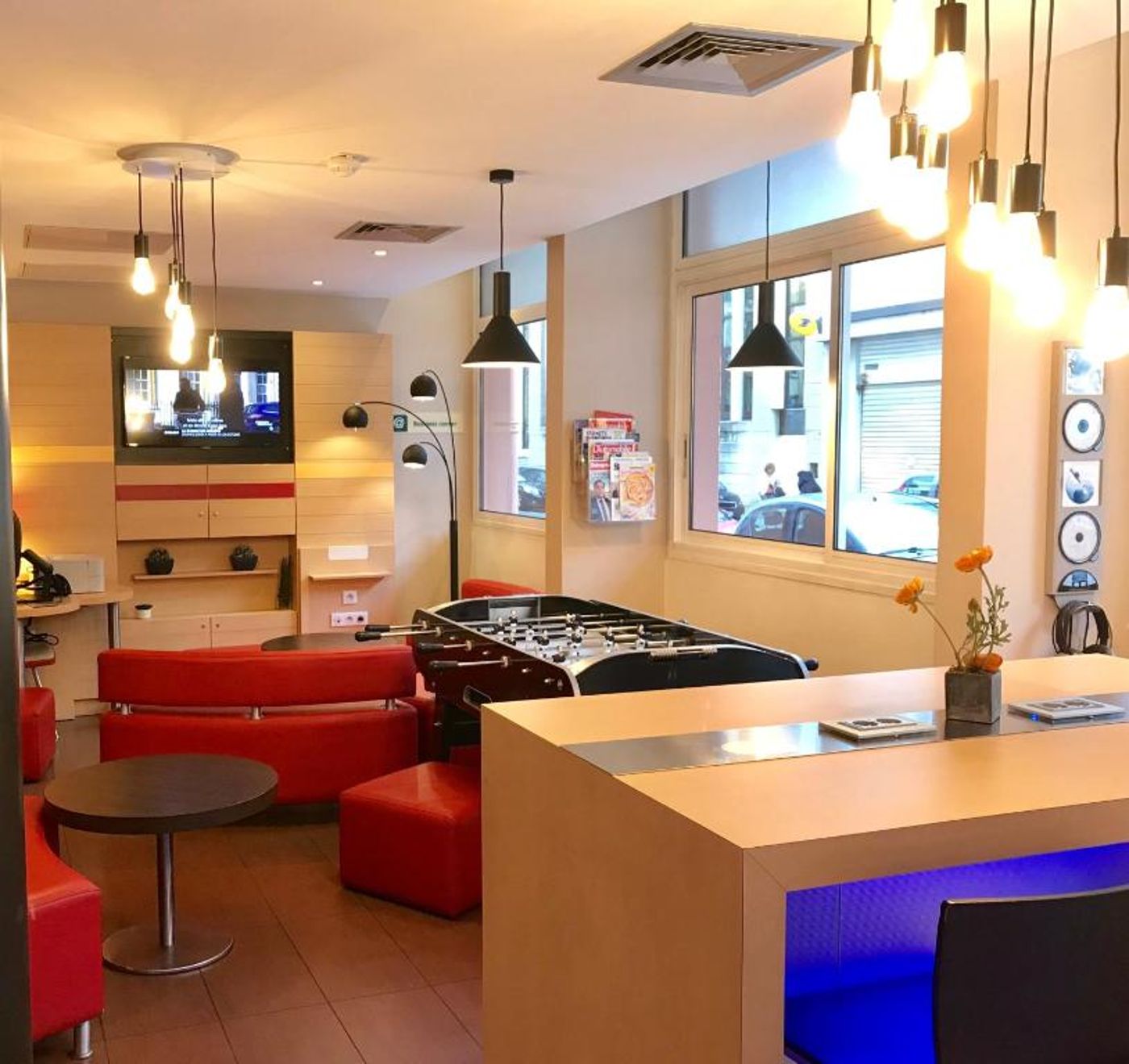 easyHotel-Nice-Palais-de-Congres-Lobby-39